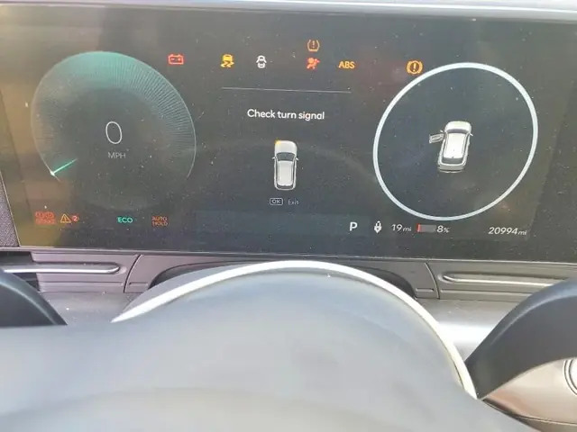 HYUNDAI KONA 2025 photo 9