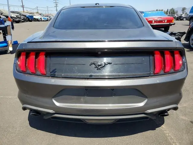 FORD MUSTANG 2019 photo 6