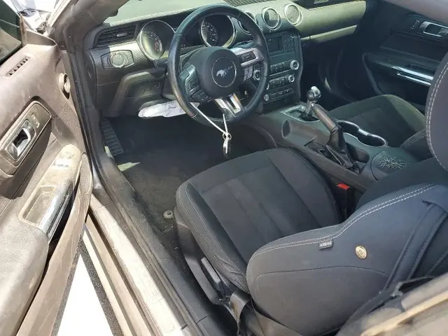 FORD MUSTANG 2019 photo 8
