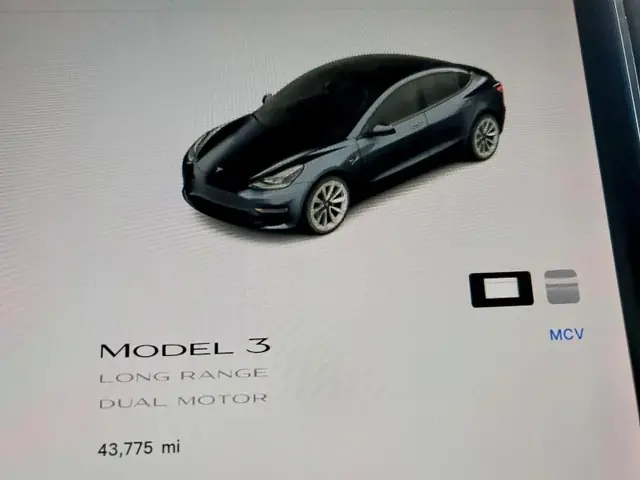 TESLA MODEL 3 2022 photo 9