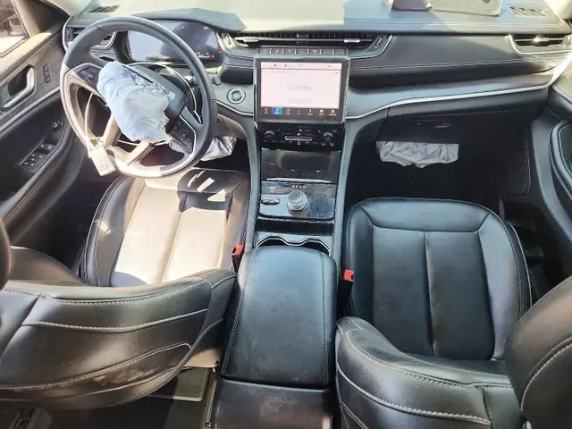 JEEP GRAND CHEROKEE 2023 photo 8