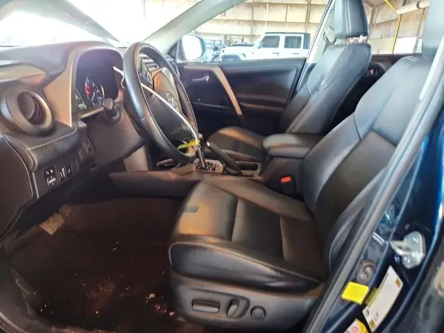 TOYOTA RAV4 2018 photo 7