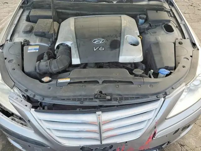 HYUNDAI GENESIS 2011 photo 11