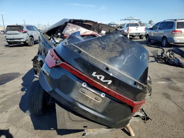 KIA FORTE 2023 photo 6