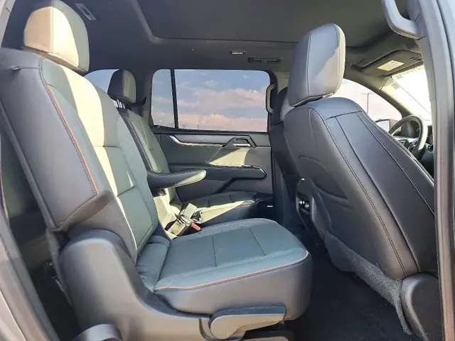GMC ACADIA 2025 photo 11