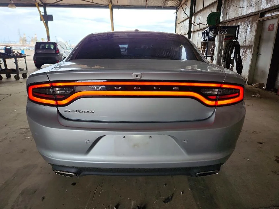 DODGE CHARGER 2022 photo 6