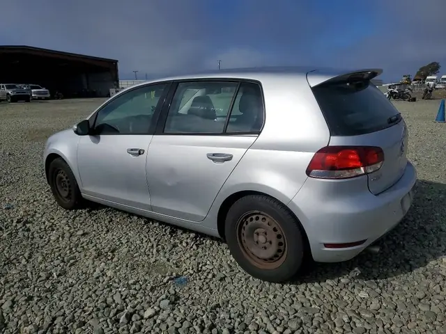 VOLKSWAGEN GOLF 2011 photo 2