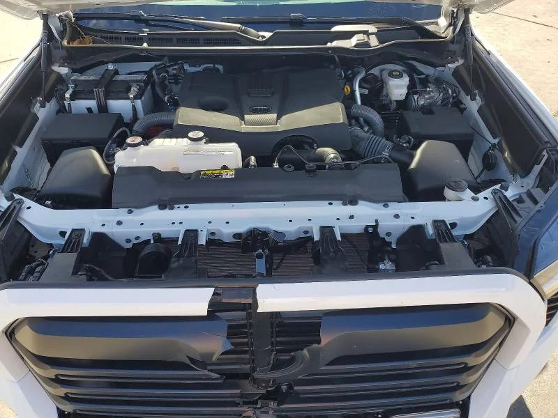 TOYOTA TUNDRA 2026 photo 11