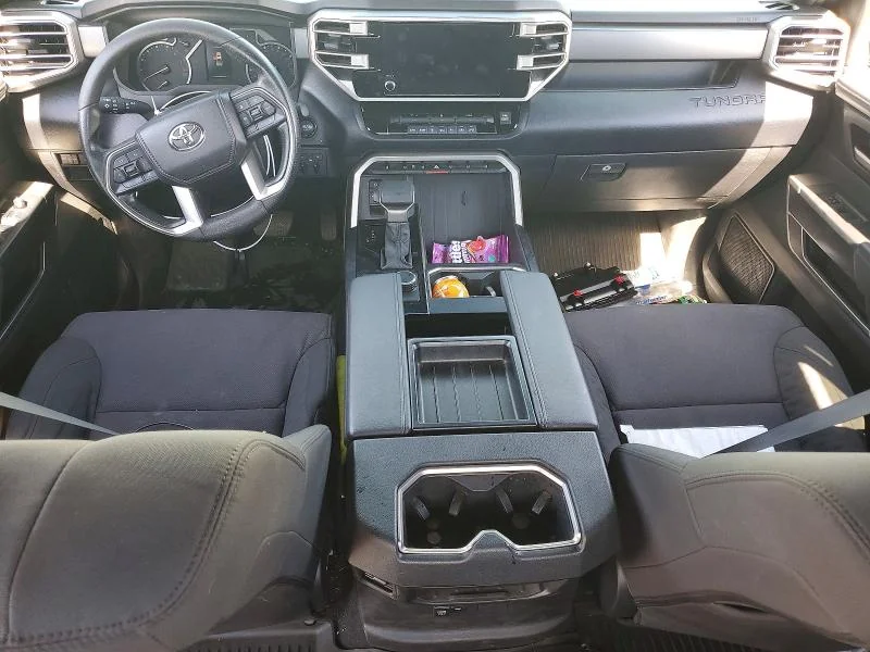 TOYOTA TUNDRA 2026 photo 8