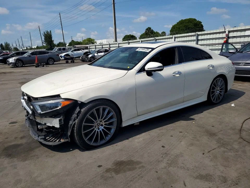 BMW M6 2015 — FRONT END
