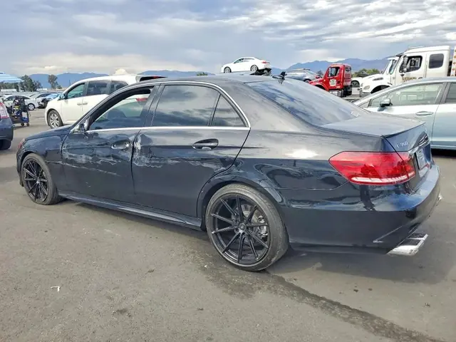 MERCEDES-BENZ E 2014 photo 2