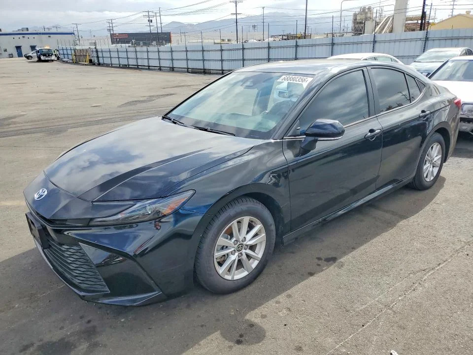TOYOTA CAMRY 2026 — SIDE