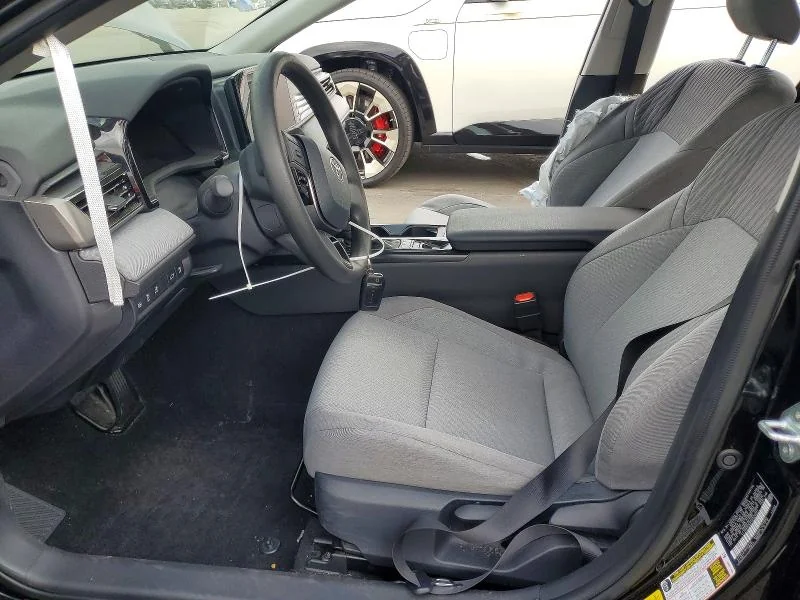 TOYOTA CAMRY 2026 photo 7