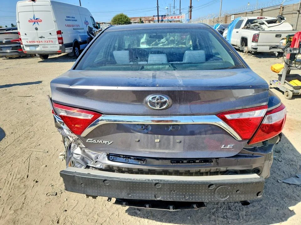 TOYOTA CAMRY 2016 photo 6