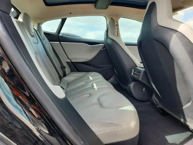 TESLA MODEL S 2013 photo 10