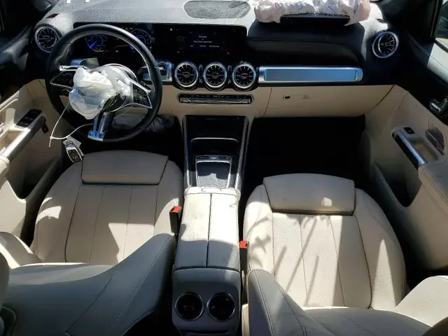 MERCEDES-BENZ EQB 2024 photo 8