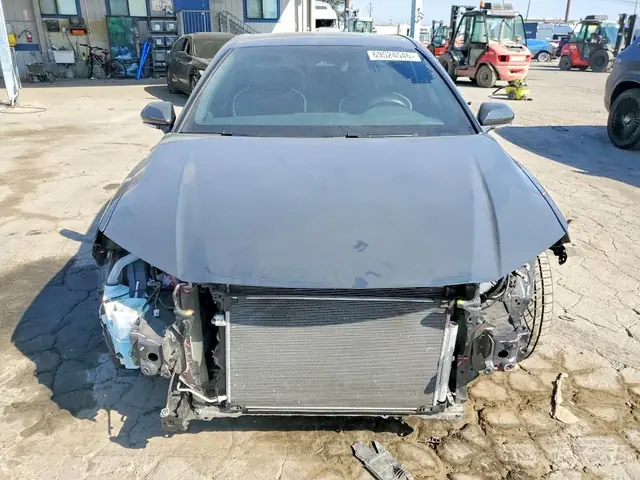 TOYOTA CAMRY 2025 photo 5