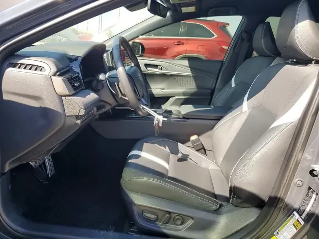 TOYOTA CAMRY 2025 photo 7