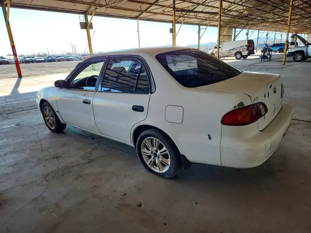 TOYOTA COROLLA 1999 photo 2