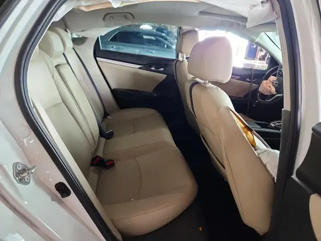 HONDA CIVIC 2020 photo 10