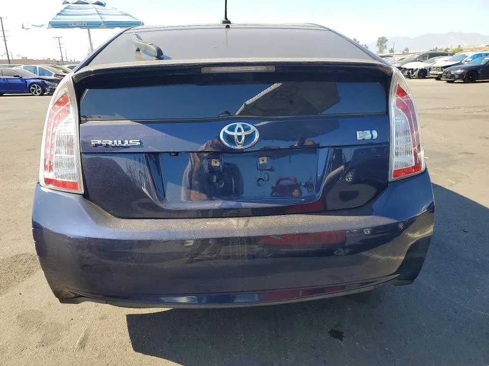 TOYOTA PRIUS 2012 photo 6