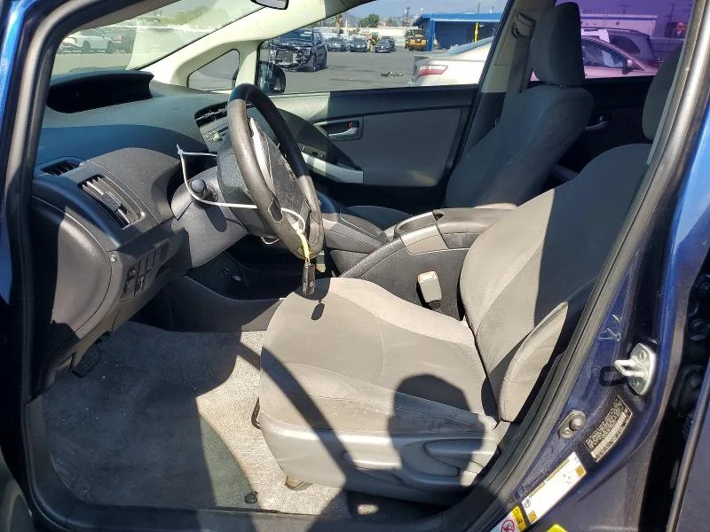 TOYOTA PRIUS 2012 photo 7