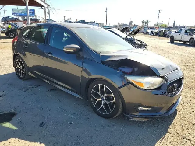 FORD FOCUS 2016 photo 4