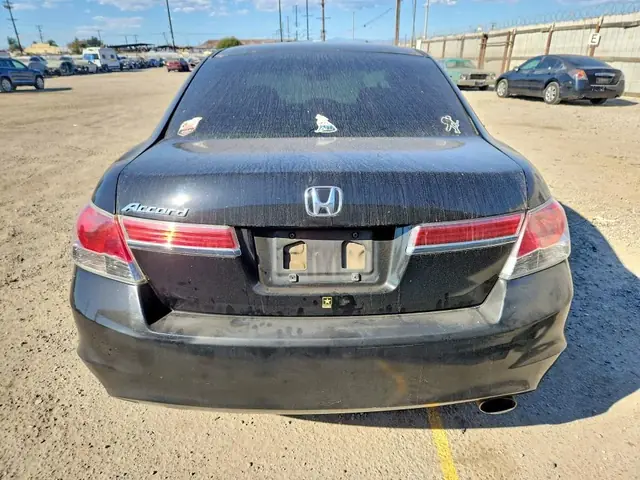 HONDA ACCORD 2011 photo 6