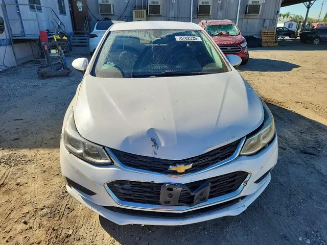 CHEVROLET CRUZE 2017 photo 5