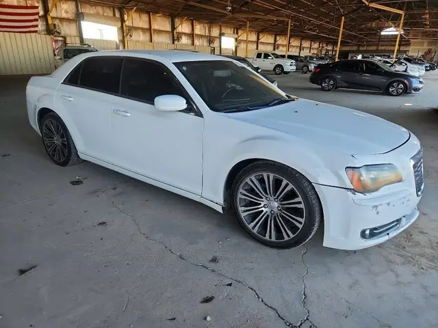 CHRYSLER 300 2013 photo 4