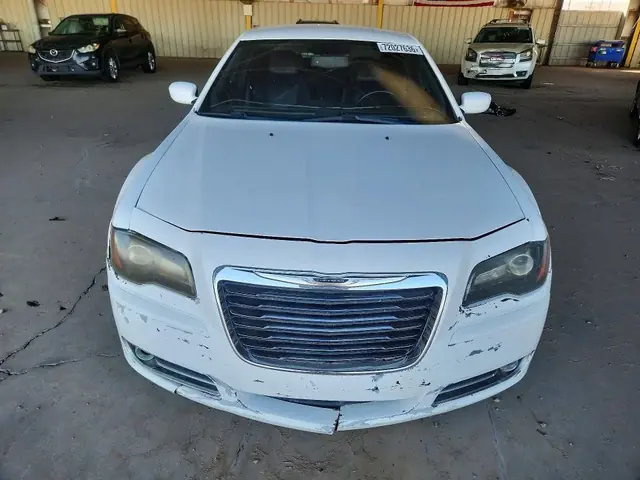 CHRYSLER 300 2013 photo 5