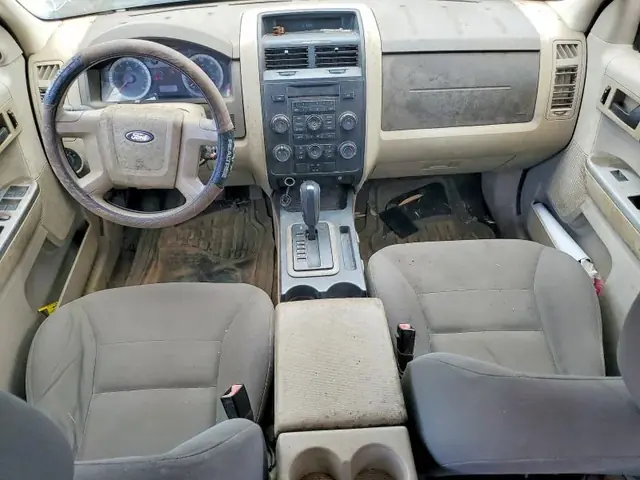 FORD ESCAPE 2008 photo 8