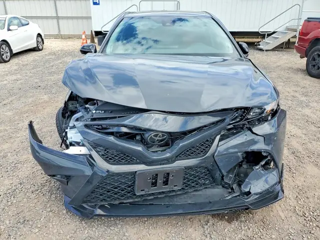 TOYOTA CAMRY 2023 photo 5