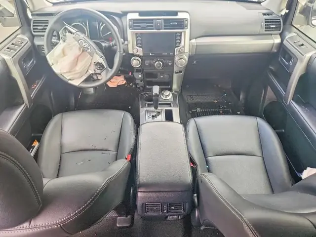 TOYOTA 4RUNNER 2022 photo 8