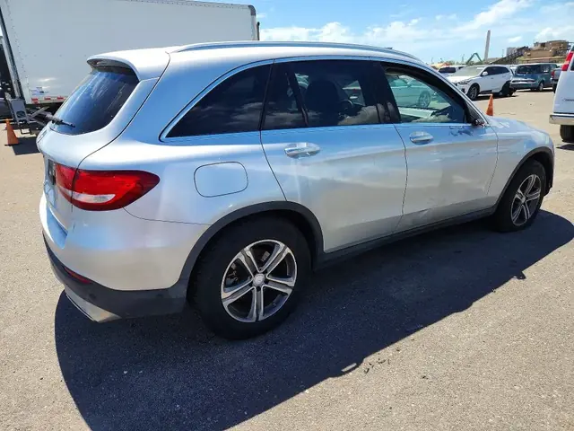 MERCEDES-BENZ GLC 2017 photo 3