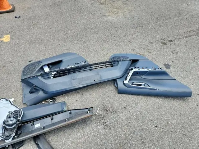 TOYOTA RAV4 2021 photo 13