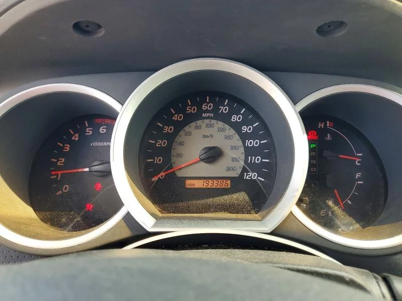 TOYOTA TACOMA 2005 photo 9