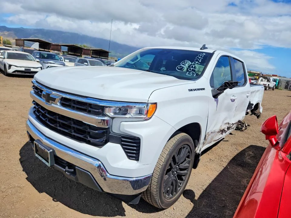 CHEVROLET SILVERADO 2024 — SIDE