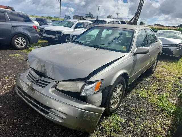 TOYOTA CAMRY 1998 — FRONT END