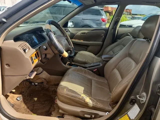 TOYOTA CAMRY 1998 photo 7