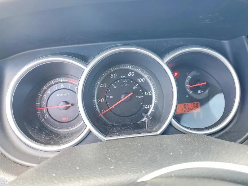 NISSAN VERSA 2010 photo 9
