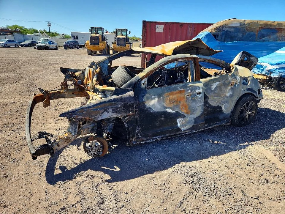 HYUNDAI ELANTRA 2017 — BURN
