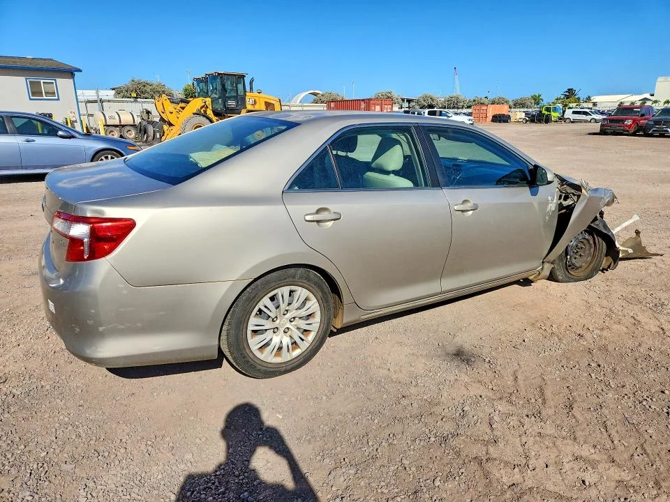 TOYOTA CAMRY 2014 photo 3