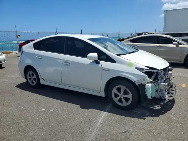 TOYOTA PRIUS 2015 photo 4
