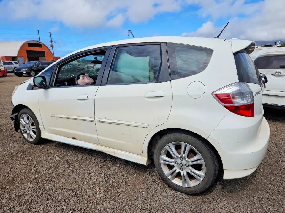 HONDA FIT 2010 photo 2