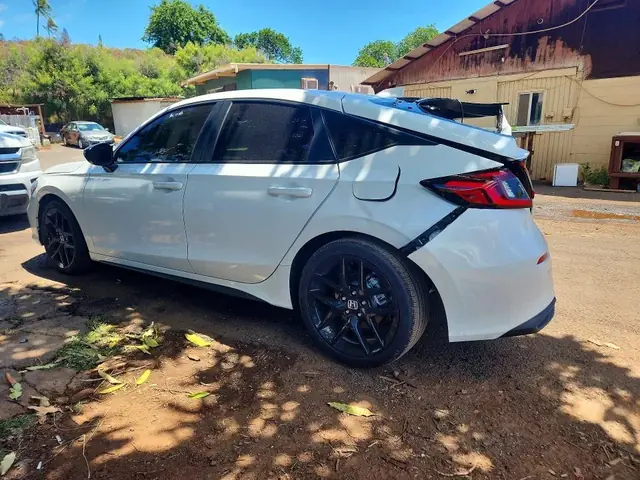 HONDA CIVIC 2026 photo 2